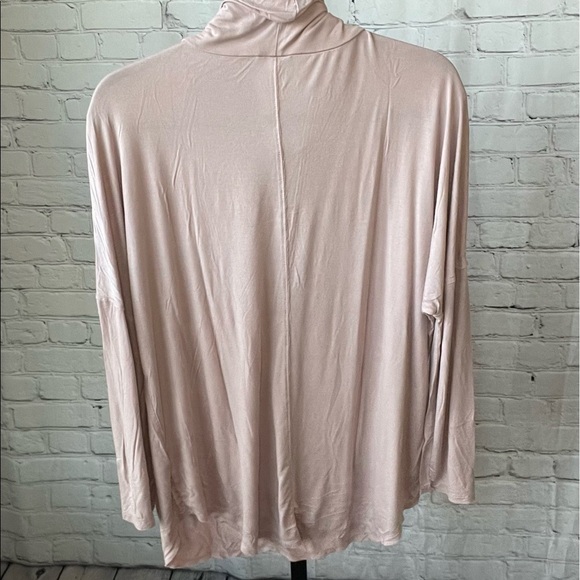 Simple By Suzanne Betro Lilac Cowl Neck Long Sleeve Size XL - Picture 2 of 4